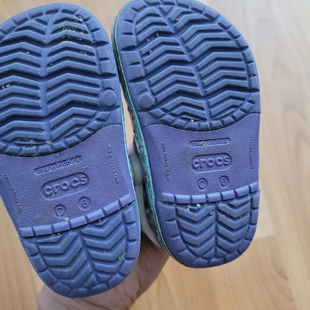 Disney Crocs Toddler kids Frozen Elsa Anna SZ C 6 Purple Water Shoes Fits Sz 4-6